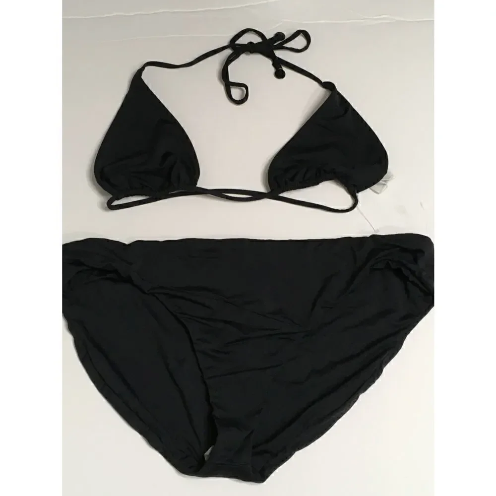 New Volcom black bikini set. Mix size L/XL